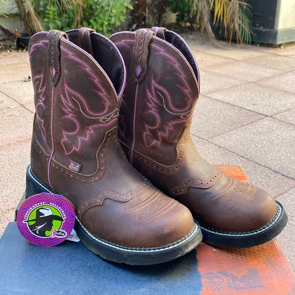 Justin Gypsy Pull On Boots